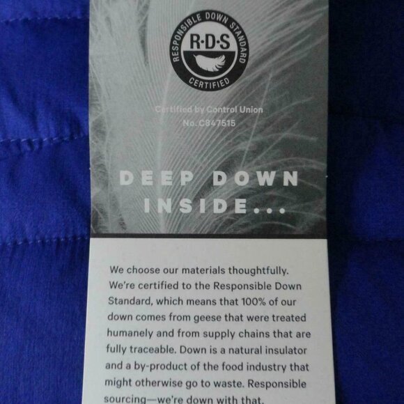 NWT LULULEMON LAZR Blue 700 Fill Pack It Down Again Removable Hoodie Jacket 4 - Picture 12 of 12